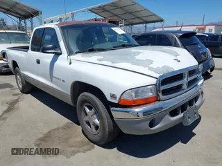 1997 Dodge Dakota with VIN 1B7GL23Y2VS171752, listed as a IAAI auction lot 42507977 with 151,691 mi miles and . Bid and sale history available at DreamBid. Image 1.