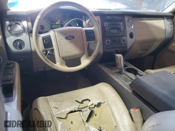 2012 Ford Expedition XLT z VIN 1FMJU1J57CEF02449, wystawiony jako Copart lot #53994755 z przebiegiem 237 577 mil mil oraz Szkoda całkowita • Salvage title. Historia ofert i sprzedaży dostępna na DreamBid. Obrazek 8.