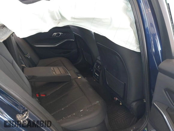 2019 BMW 3 Series 330i z VIN WBA5R1C51KAJ99658, wystawiony jako IAAI lot #42158041 z przebiegiem Nie podano mil oraz . Historia ofert i sprzedaży dostępna na DreamBid. Obrazek 8.