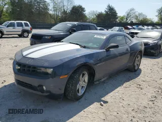2010 Chevrolet Camaro 1LT z VIN 2G1FB1EV7A9154736, wystawiony jako Copart lot #53734225 z przebiegiem 161 422 mil mil oraz Szkoda całkowita • Salvage title. Historia ofert i sprzedaży dostępna na DreamBid. Obrazek 1.