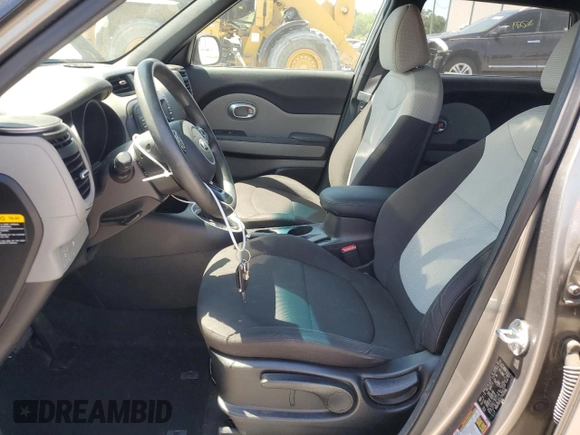 2018 Kia Soul with VIN KNDJN2A22J7511042, listed as a Copart auction lot 52324785 with 41,059 mi miles and Salvage Title. Bid and sale history available at DreamBid. Image 7.