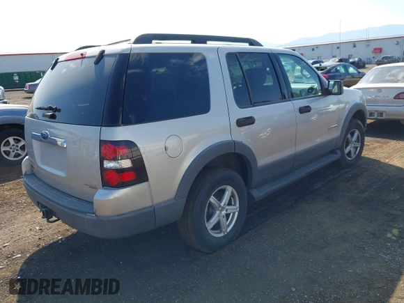 2006 Ford Explorer XLT with VIN 1FMEU73E06UA56267, listed as a IAAI auction lot 42795038 with 200,595 mi miles and . Bid and sale history available at DreamBid. Image 4.