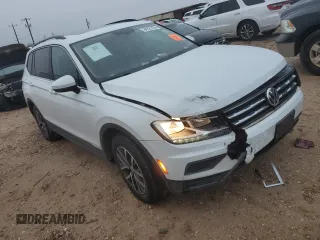 2019 Volkswagen Tiguan SE with VIN 3VV3B7AX4KM027487, listed as a Copart auction lot 84327454 with 70,227 mi miles and Salvage Title. Bid and sale history available at DreamBid. Image 4.