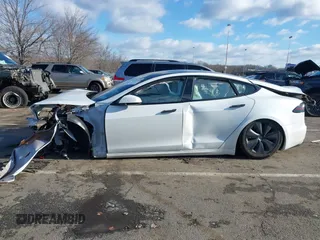 2022 Tesla Model S with VIN 5YJSA1E51NF491493, listed as a IAAI auction lot 41570494 with Not Provided miles and . Bid and sale history available at DreamBid. Image 14.
