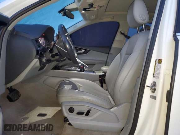 2019 Audi Q7 Prestige z VIN WA1VAAF71KD030692, wystawiony jako Copart lot #84958034 z przebiegiem 90 821 mil mil oraz Szkoda całkowita • Salvage title. Historia ofert i sprzedaży dostępna na DreamBid. Obrazek 7.
