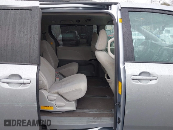 2012 Toyota Sienna LE with VIN 5TDJK3DCXCS040253, listed as a IAAI auction lot 41957623 with 164,780 mi miles. Bid and sale history available at carsss.com. Image 8.