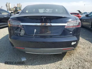 2014 Tesla Model S 60 z VIN 5YJSA1H17EFP33261, wystawiony jako Copart lot #58804465 z przebiegiem 147 583 mil mil oraz Czysty tytuł • Clean title. Historia ofert i sprzedaży dostępna na DreamBid. Obrazek 7.