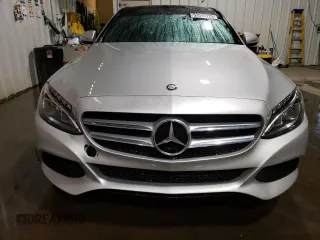 2015 Mercedes-Benz C 300 Luxury with VIN 55SWF4KB2FU034254, listed as a Copart auction lot 52040725 with 59,123 mi miles and Salvage Title. Bid and sale history available at DreamBid. Image 5.