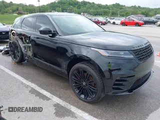 2024 Land Rover Range Rover Velar Dynamic SE z VIN SALYL2EX1RA368859, wystawiony jako IAAI lot #42163428 z przebiegiem 7 586 mil mil oraz . Historia ofert i sprzedaży dostępna na DreamBid. Obrazek 1.