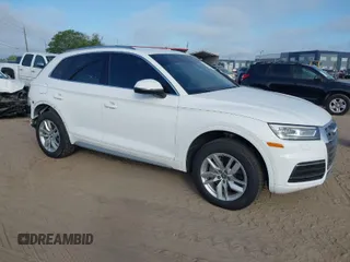 2020 Audi Q5 Premium with VIN WA1ANAFY2L2066089, listed as a IAAI auction lot 41934177 with 52,340 mi miles. Bid and sale history available at carsss.com. Image 1.