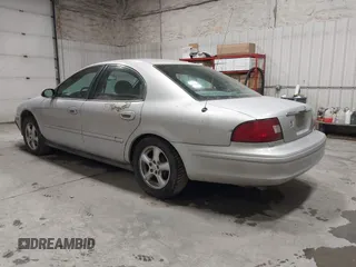 2002 Mercury Sable GS with VIN 1MEFM50U02G642354, listed as a IAAI auction lot 41820266 with 188,418 mi miles. Bid and sale history available at carsss.com. Image 3.