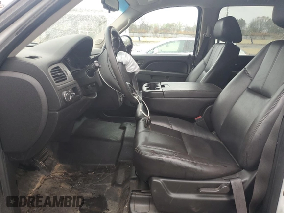 2010 Chevrolet Suburban LS with VIN 1GNUCHE08AR222189, listed as a Copart auction lot 48081244 with 201,258 mi miles and Salvage Title. Bid and sale history available at carsss.com. Image 7.