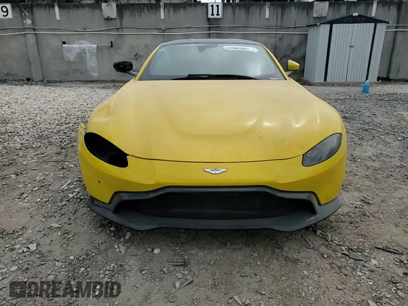 2019 Aston Martin Vantage z VIN SCFSMGAW6KGN01897, wystawiony jako Copart lot #51802505 z przebiegiem Nie podano mil oraz Szkoda całkowita • Salvage title. Historia ofert i sprzedaży dostępna na DreamBid. Obrazek 10.