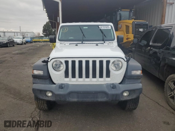 2019 Jeep Wrangler Unlimited Sport with VIN 1C4HJXDG0KW506153, listed as a Copart auction lot 42191625 with 81,954 mi miles and Salvage title. Bid and sale history available at DreamBid. Image 5.
