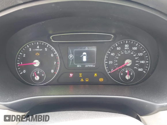 2017 Kia Sorento LX with VIN 5XYPGDA34HG293207, listed as a IAAI auction lot 42108117 with 187,998 mi miles and . Bid and sale history available at DreamBid. Image 7.