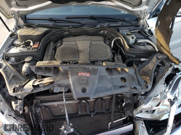2013 Mercedes-Benz E 350 with VIN WDDKJ5KB8DF221064, listed as a Copart auction lot 50376125 with 135,503 mi miles and Salvage title. Bid and sale history available at DreamBid. Image 11.
