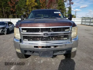 2008 Chevrolet Silverado 3500HD SRW LT w/1LT with VIN 1GCHK33698F172292, listed as a Copart auction lot 82207084 with 355,018 mi miles and Salvage Title. Bid and sale history available at carsss.com. Image 5.
