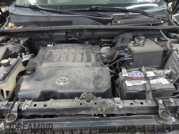 2007 Toyota RAV4 Limited with VIN JTMBK31V176026631, listed as a IAAI auction lot 42071134 with 140,639 mi miles. Bid and sale history available at carsss.com. Image 10.
