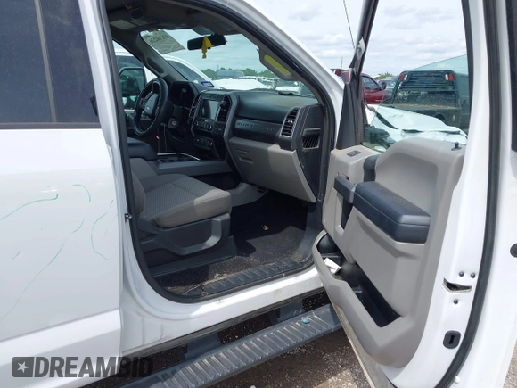 2019 Ford F-250 XL with VIN 1FT7W2B64KEF02378, listed as a IAAI auction lot 42210226 with 83,758 mi miles and . Bid and sale history available at DreamBid. Image 5.