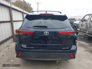 2023 Toyota Highlander L with VIN 5TDKDRBH7PS012979, listed as a IAAI auction lot 40931385 with 69,613 mi miles. Bid and sale history available at carsss.com. Image 17.