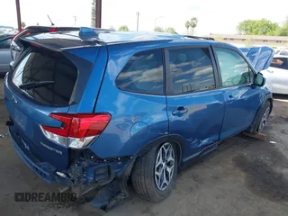 2019 Subaru Forester Premium with VIN JF2SKAGC9KH412500, listed as a IAAI auction lot 41861741 with 45,000 mi miles. Bid and sale history available at carsss.com. Image 4.