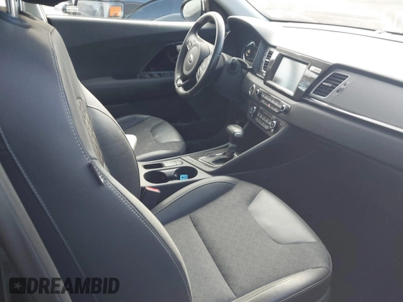 2018 Kia Niro EX with VIN KNDCC3LC5J5119050, listed as a IAAI auction lot 41676002 with 203,043 mi miles. Bid and sale history available at carsss.com. Image 5.
