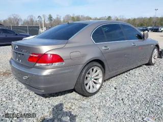 2007 BMW 7 Series 750Li with VIN WBAHN83527DT69498, listed as a IAAI auction lot 41475708 with 97,814 mi miles. Bid and sale history available at carsss.com. Image 4.