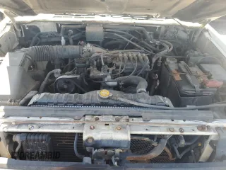 1995 Mitsubishi Montero z VIN JA4MR41H3SJ004800, wystawiony jako Copart lot #72036354 z przebiegiem 209 635 mil mil oraz Szkody całkowita. Historia ofert i sprzedaży dostępna na DreamBid. Obrazek 12.
