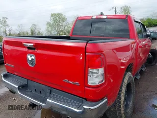 2019 Ram 1500 Big Horn с VIN 1C6SRFFT1KN650004, выставлен на аукционе IAAI как лот 42119833 с пробегом 84 399 миль миль и . История ставок и продаж доступна на DreamBid. Изображение 4.