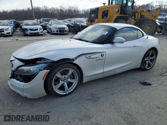 2016 BMW Z4 sDrive28i with VIN WBALL5C59G5A21158, listed as a Copart auction lot 41775225 with 132,603 mi miles and Salvage Title. Bid and sale history available at carsss.com. Image 1.