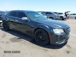 2016 Chrysler 300 C z VIN 2C3CCAEG5GH190372, wystawiony jako IAAI lot #42343631 z przebiegiem 153 518 mil mil oraz . Historia ofert i sprzedaży dostępna na DreamBid. Obrazek 1.