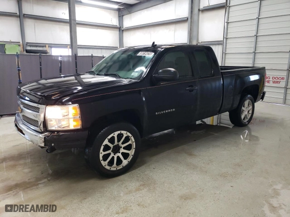 2013 Chevrolet Silverado 1500 LT with VIN 1GCRCSEA7DZ341019, listed as a Copart auction lot 49619425 with 166,787 mi miles and Clean Title. Bid and sale history available at carsss.com. Image 1.