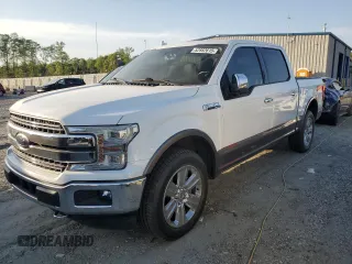2018 Ford F-150 XL with VIN 1FTEW1EG5JFB38812, listed as a Copart auction lot 52882615 with 137,106 mi miles and Salvage Title. Bid and sale history available at carsss.com. Image 1.