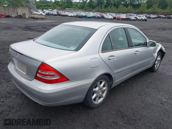 2003 Mercedes-Benz C 320 with VIN WDBRF64J83F345515, listed as a IAAI auction lot 42505646 with 186,819 mi miles and . Bid and sale history available at DreamBid. Image 4.