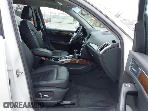 2013 Audi Q5 Premium with VIN WA1CFAFP8DA083693, listed as a IAAI auction lot 42129204 with 120,884 mi miles. Bid and sale history available at carsss.com. Image 5.