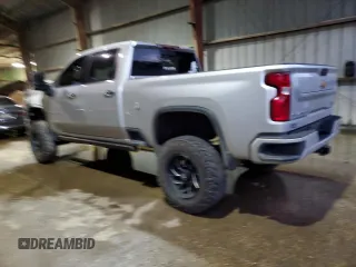 2022 Chevrolet Silverado 3500HD High Country with VIN 2GC4YVEY7N1210452, listed as a Copart auction lot 80449804 with 0 mi miles and Salvage Title. Bid and sale history available at carsss.com. Image 2.