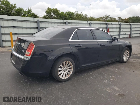 2014 Chrysler 300 with VIN 2C3CCAAG3EH373465, listed as a Copart auction lot 55664055 with 118,284 mi miles and Clean Title. Bid and sale history available at DreamBid. Image 3.