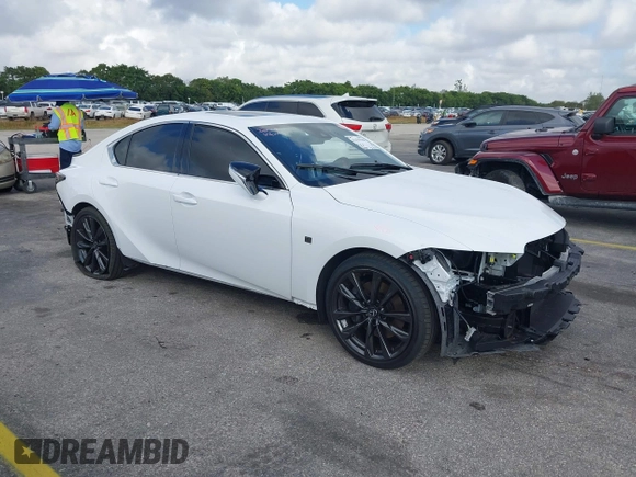 2024 Lexus IS 350 F Sport z VIN JTHBZ1B23R5080900, wystawiony jako IAAI lot #41435528 z przebiegiem 4 239 mil mil oraz . Historia ofert i sprzedaży dostępna na DreamBid. Obrazek 1.