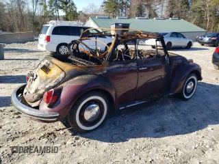 1971 Volkswagen Beetle z VIN 1512937631, wystawiony jako Copart lot #50244265 z przebiegiem Nie podano mil oraz Czysty tytuł • Clean title. Historia ofert i sprzedaży dostępna na DreamBid. Obrazek 3.