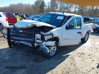 2013 GMC Sierra 1500 SLE z VIN 3GTP2VE74DG269163, wystawiony jako IAAI lot #41212056 z przebiegiem 177 367 mil mil oraz . Historia ofert i sprzedaży dostępna na DreamBid. Obrazek 2.