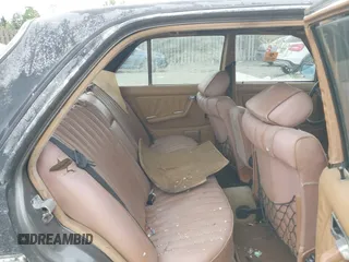 1985 Mercedes-Benz 300 with VIN WDBAB33CXFA262258, listed as a IAAI auction lot 42134635 with 169,197 mi miles and . Bid and sale history available at DreamBid. Image 8.