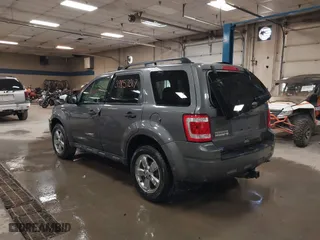 2011 Ford Escape XLT with VIN 1FMCU9D73BKB81871, listed as a IAAI auction lot 39857267 with 75,273 mi miles. Bid and sale history available at carsss.com. Image 3.