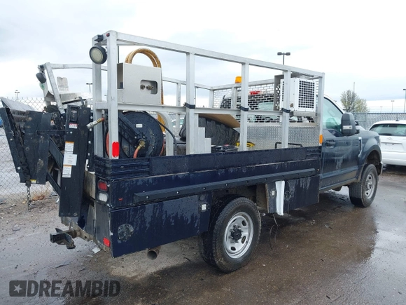 2022 Ford F-250 XL с VIN 1FDBF2B65NEE21187, выставлен на аукционе IAAI как лот 41921169 с пробегом 57 394 миль миль и . История ставок и продаж доступна на DreamBid. Изображение 4.
