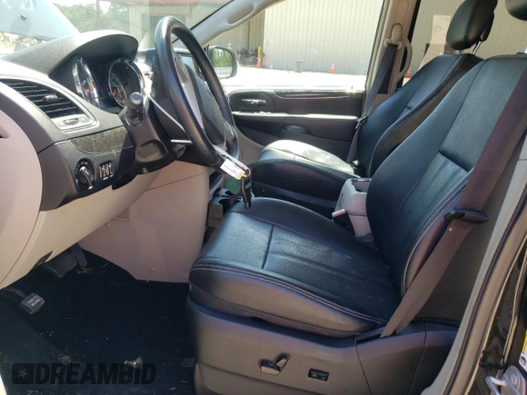 2015 Chrysler Town & Country Touring L z VIN 2C4RC1CG9FR574236, wystawiony jako Copart lot #57702925 z przebiegiem 87 453 mil mil oraz Szkoda całkowita • Salvage title. Historia ofert i sprzedaży dostępna na DreamBid. Obrazek 7.