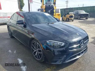 2022 Mercedes-Benz E 350 z VIN W1KZF8DB5NB049597, wystawiony jako IAAI lot #41613019 z przebiegiem Nie podano mil oraz . Historia ofert i sprzedaży dostępna na DreamBid. Obrazek 1.