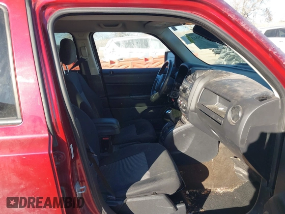 2015 Jeep Patriot Latitude with VIN 1C4NJPFB4FD144351, listed as a IAAI auction lot 41526813 with 163,476 mi miles and . Bid and sale history available at DreamBid. Image 5.