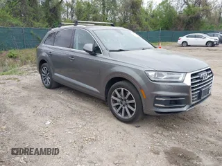 2017 Audi Q7 Premium Plus with VIN WA1LAAF72HD003422, listed as a IAAI auction lot 42086085 with 128,594 mi miles. Bid and sale history available at carsss.com. Image 1.