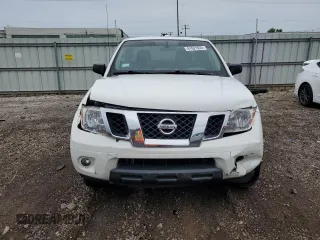 2013 Nissan Frontier SV with VIN 1N6AD0EV2DN725327, listed as a Copart auction lot 61621835 with 106,144 mi miles and Salvage title. Bid and sale history available at DreamBid. Image 5.