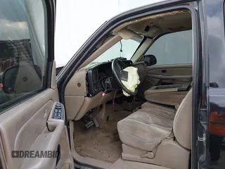 2005 Chevrolet Silverado 1500 LS with VIN 2GCEC13T151170050, listed as a IAAI auction lot 42066907 with 135,682 mi miles and . Bid and sale history available at DreamBid. Image 5.