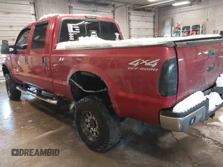 2002 Ford Super Duty F-250 XL with VIN 1FTNW21F52EB32227, listed as a IAAI auction lot 41589142 with 204,441 mi miles. Bid and sale history available at carsss.com. Image 3.